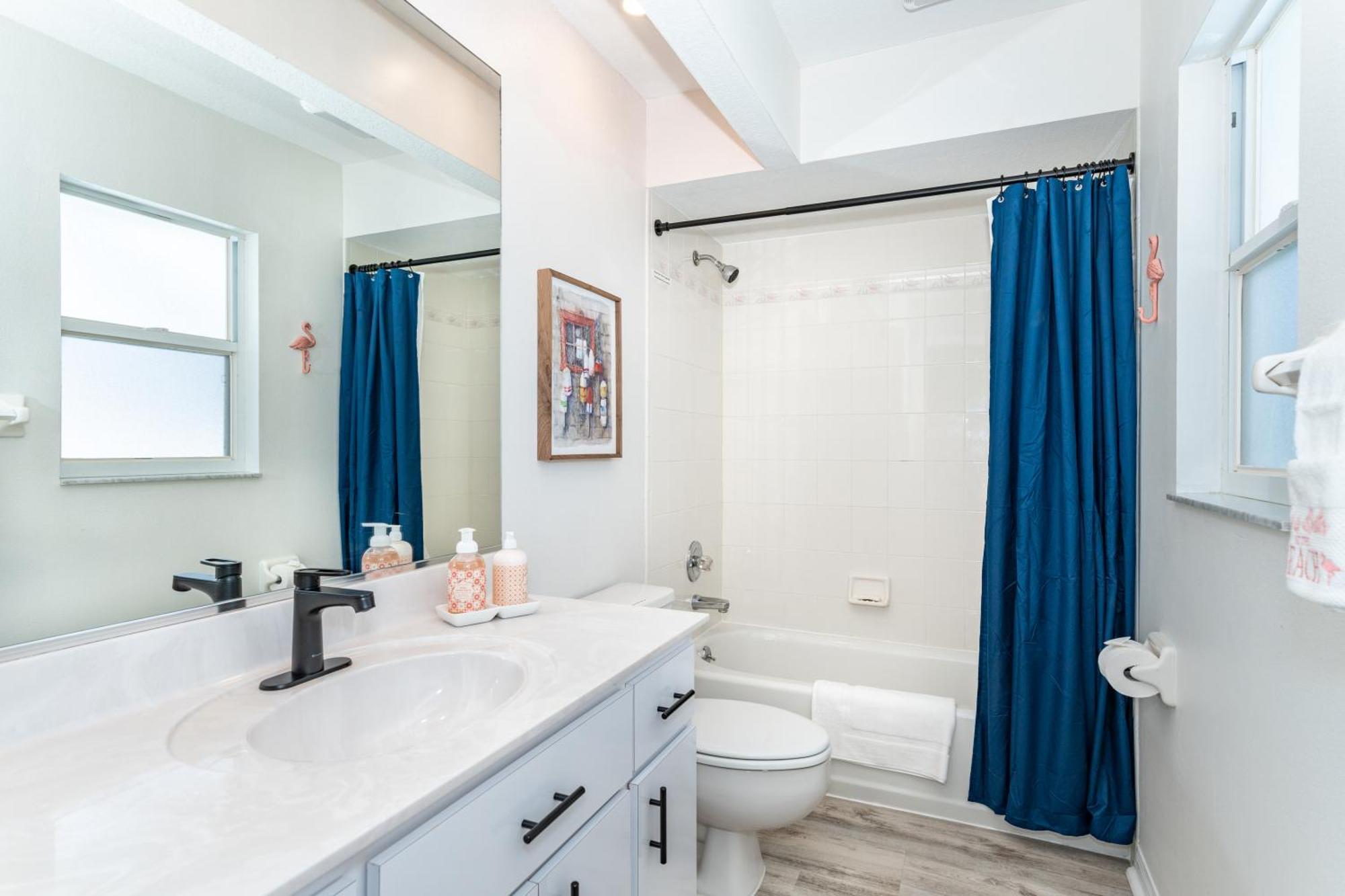 Beautiful Spacious Home! Close To Beaches - Heated Private Pool 恩格尔伍德 外观 照片