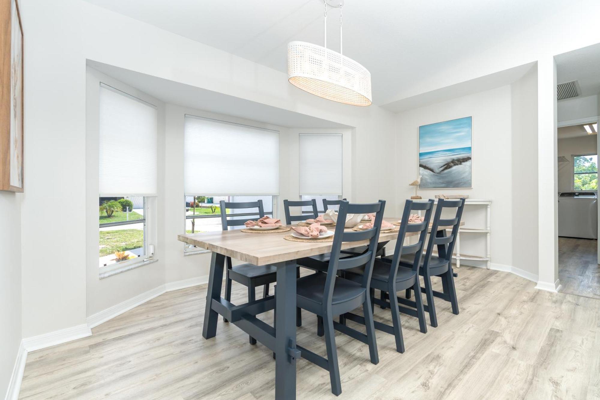 Beautiful Spacious Home! Close To Beaches - Heated Private Pool 恩格尔伍德 外观 照片