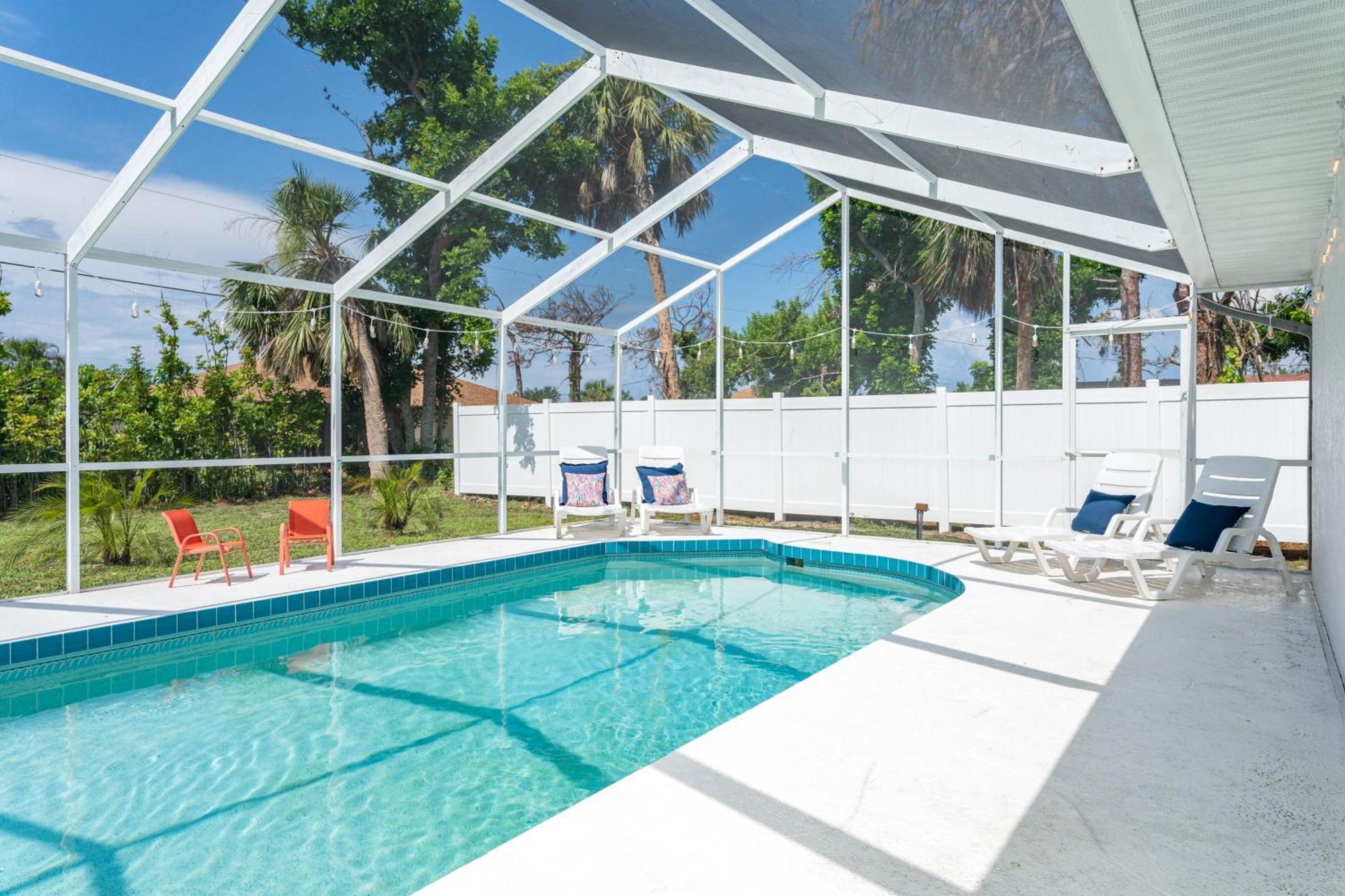 Beautiful Spacious Home! Close To Beaches - Heated Private Pool 恩格尔伍德 外观 照片
